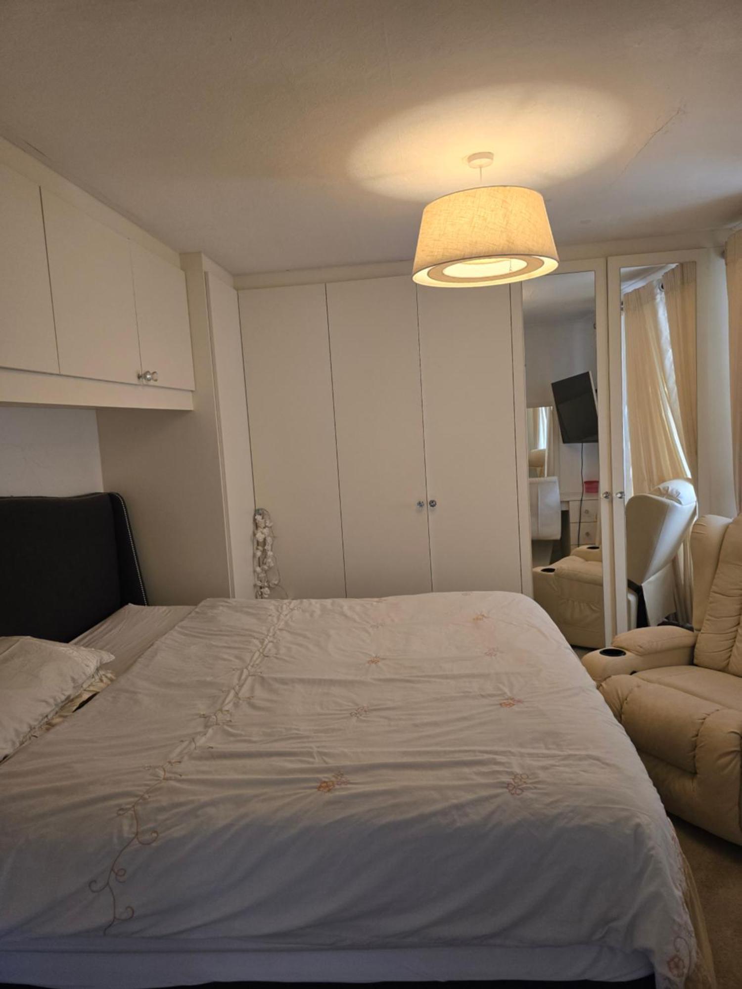 Alphaade Homes * Ashford (Surrey)